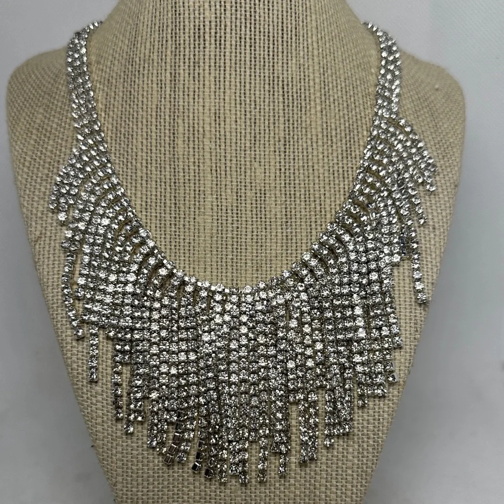 J.Crew Silver Rhinestone Statement Necklace – 16” Long / 2”:Extender (Like New)